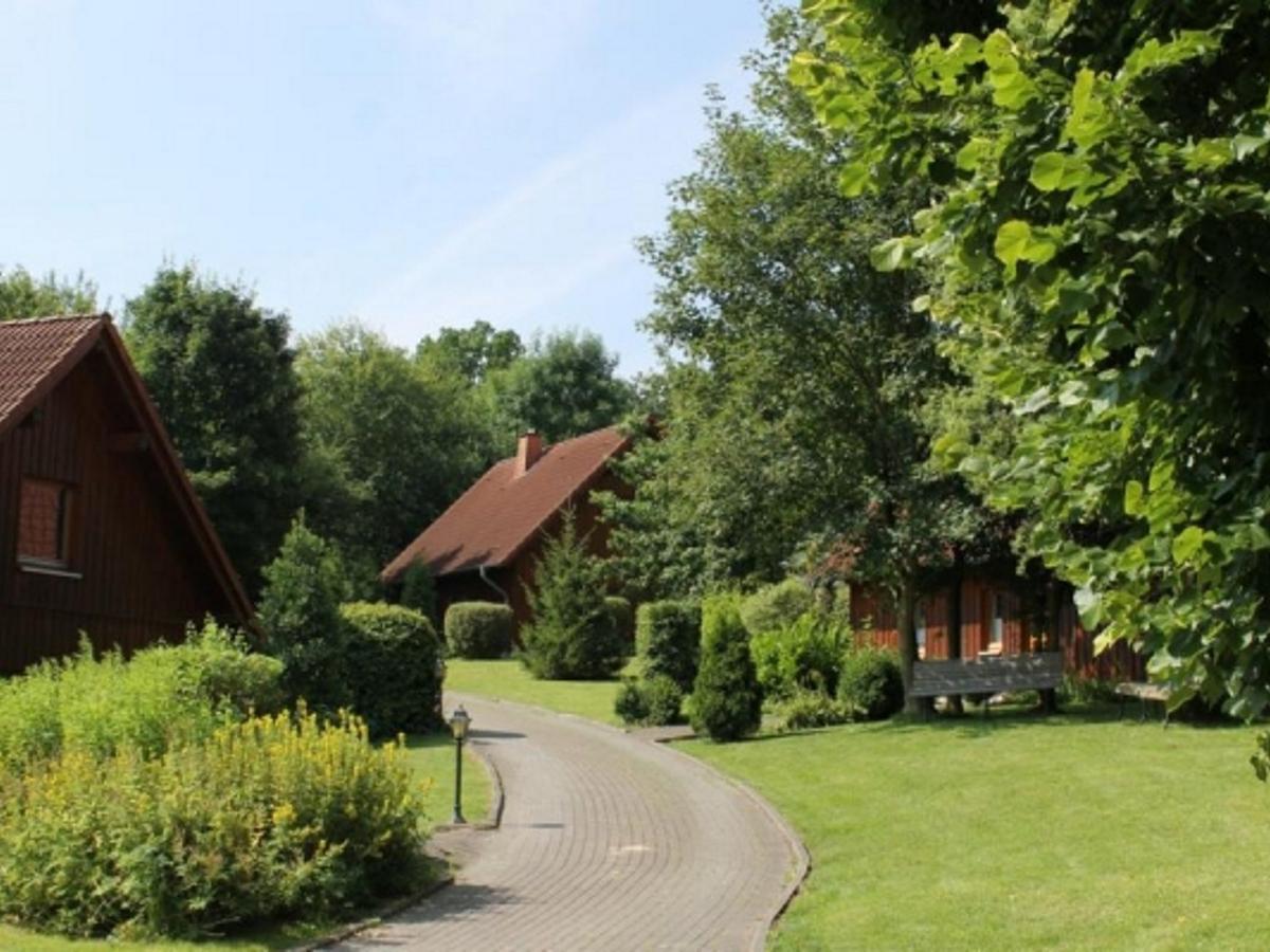 Spacious Apartment In The Green Bruchttal Bredenborn Exterior photo