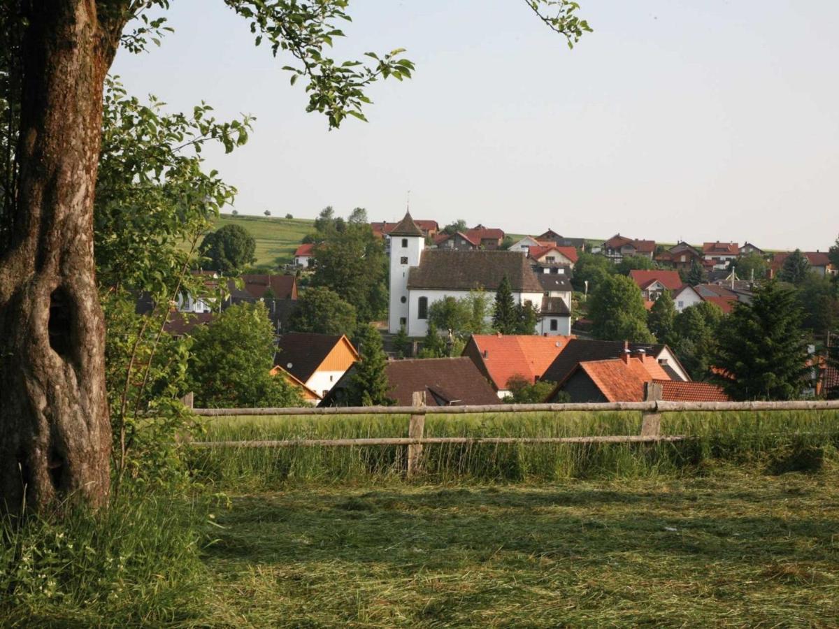 Spacious Apartment In The Green Bruchttal Bredenborn Exterior photo